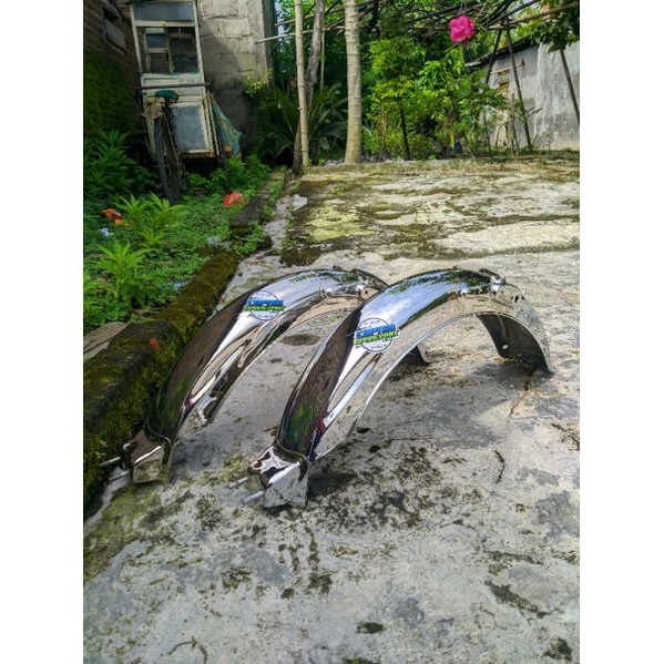 Slebor sepakbor belakang CB 125 full pres Nganjuk crom terbaru