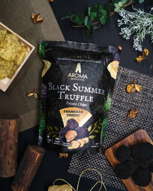 Keripik kentang Aroma Black Summer Truffle Potato Chips