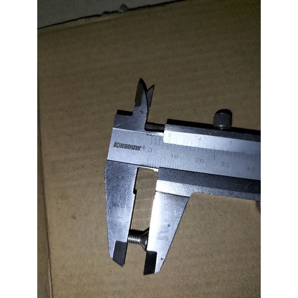 Verseng L M4 x 8 (0.8cm) stainless 304 THE A2-70