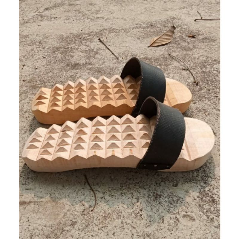 Sandal bakiak rematik kayu/ terompah kayu / sandal kesehatan