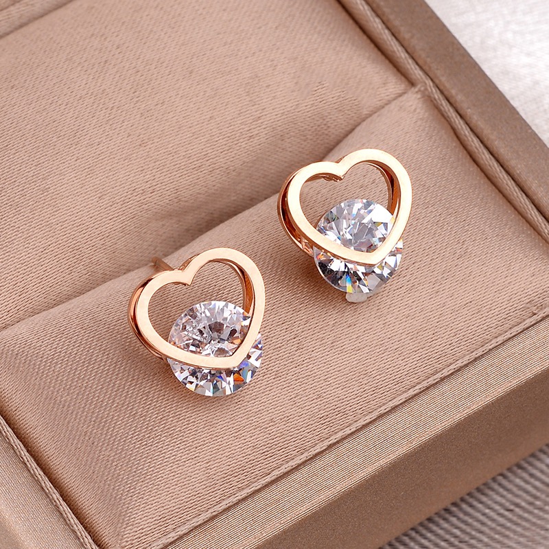 Manis Tunggal Berlian Jantung Anting-Anting Dua Lapis Sederhana Semua Pertandingan Komuter Peach Heart Earrings