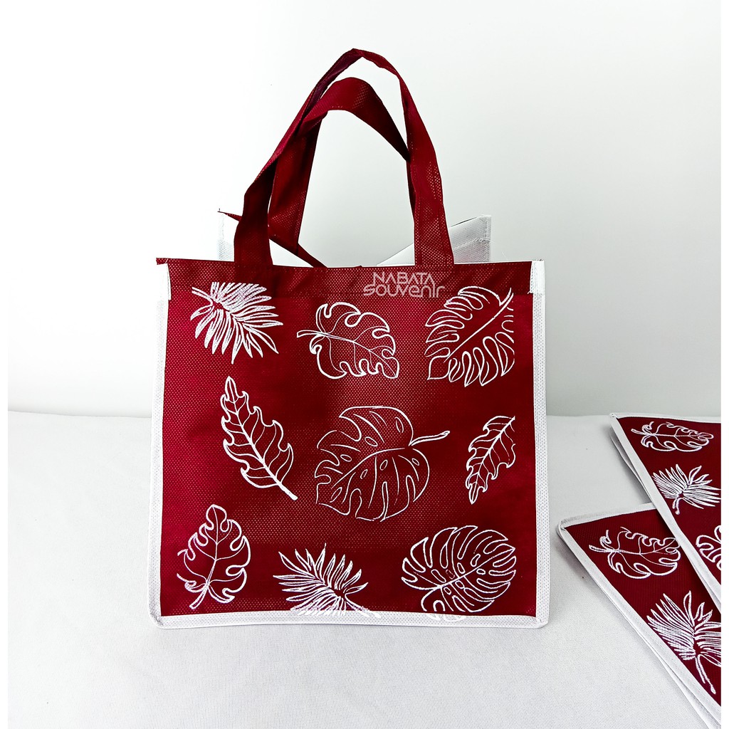 

Tas Spunbond Tebal Custom Model dan Ukuran Free Sablon