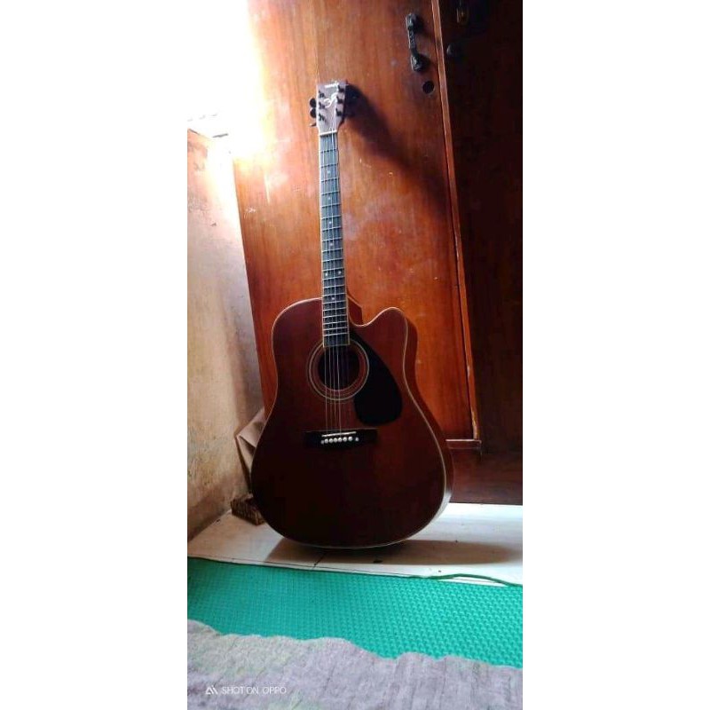 gitar yamaha f-310