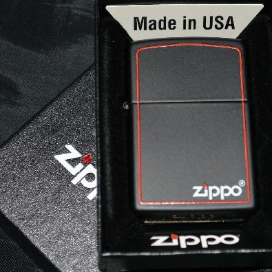 Paket lengkap Korek Api Zippo Black Red Matte plus minyak kapas batu sumbu karet tutup zippo