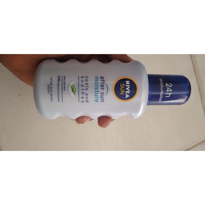 NIVEA SUN AFTER SUN  moisture  spray 200ml cools and soothes 24h moisturisation