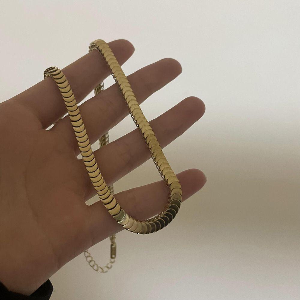 Needway Kalung Perempuan Retro Vintage Rantai Ular Klavikula Rantai Trendi Keren Perhiasan Fashion