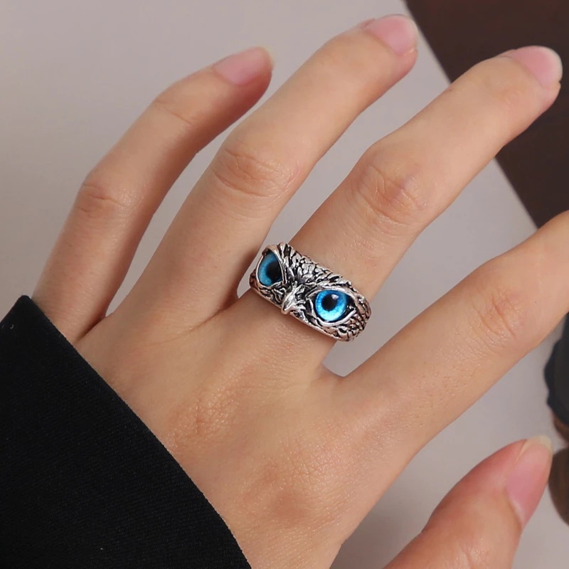 Cincin Model Terbuka Desain Burung Hantu Mata Biru Adjustable Gaya Punk Vintage Untuk Pria Dan Wanita