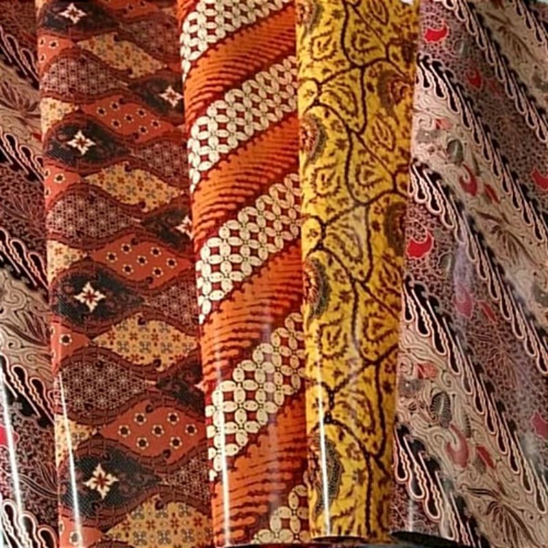 

kertas kado/bungkus hadiah/gratis jasa bungkus