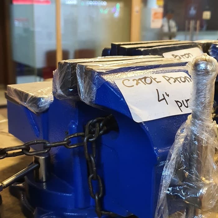 DLN |  catok paron ragum 4 inch (putar)