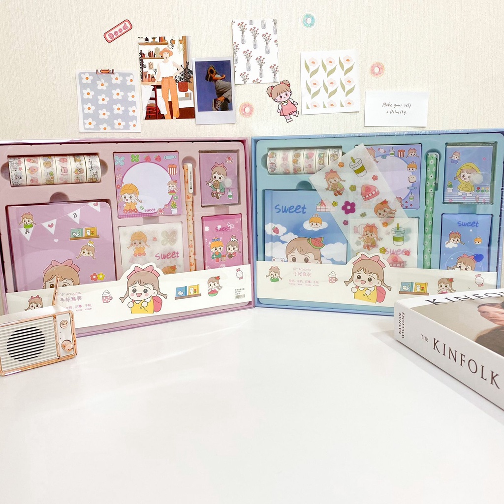 

Jurnal Set 7 in 1 Cewe Agenda / Gift Box Hampers / Hadiah / Notebook Journal Diary Alat Buku Tulis Lengkap Scrapbook Cute Girl