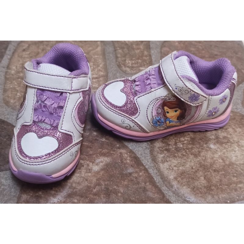 Preloved Sepatu LED Disney Princess Sofia by Payless