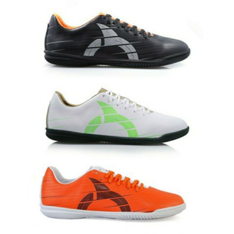 SEPATU FUTSAL ORTUSEIGHT RAPTOR IN-hitam