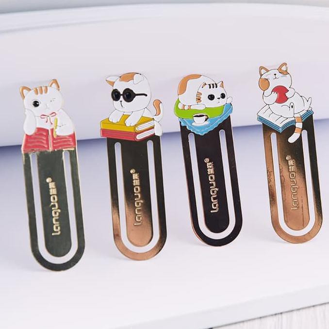 

BEST SELLER KITTY LOVES READING METAL BOOKMARK | KLIP KERTAS PEMBATAS BUKU TERJAMIN