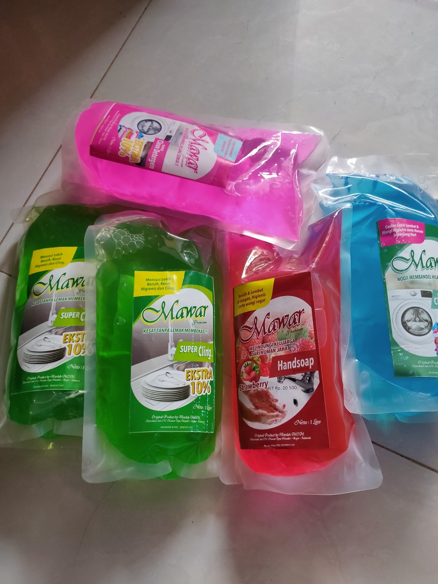 Mawar Super Clean Deterjen Cair 1 Liter Mawar Super Loundry