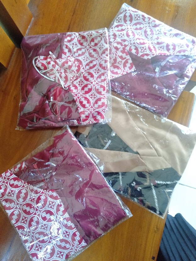 Atasan Batik Dolby Dolbi Dobby Doby Tenun Sutra Tulis Halus Katun Atbm Baron ,sarombit Atasan