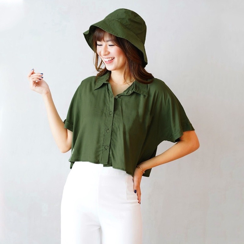 KEMEJA CROP | KEMEJA TANGAN PENDEK | KEMEJA BASIC | CROPTOP | CROP OVERSIZE | BAJU CROP OVERSIZE | KEMEJA OVERSIZE | KEMEJA WANITA | KEMEJA RAYON | KEMEJA RAYON PREMIUM | KEMEJA KERAH V | KEMEJA HAWAI