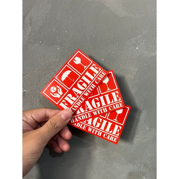 

Sticker Fragile Murah | Stiker Pecah Belah Kemasan Olshop | Label Pengiriman
