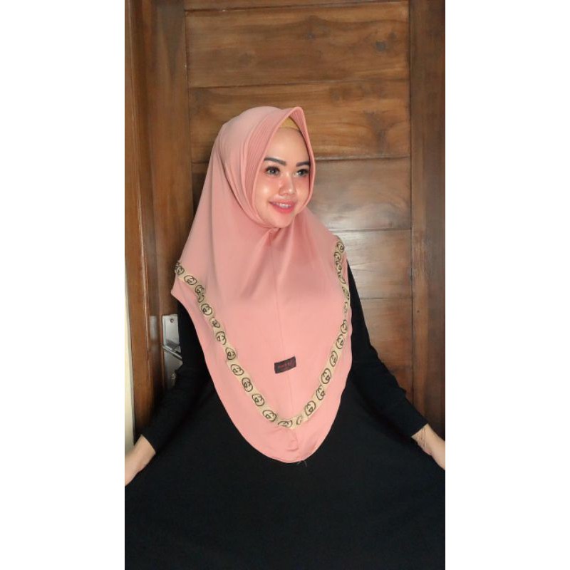 Guci V/jilbab instan/jilbab syar'i/jilbab murah/jilbab konveksi