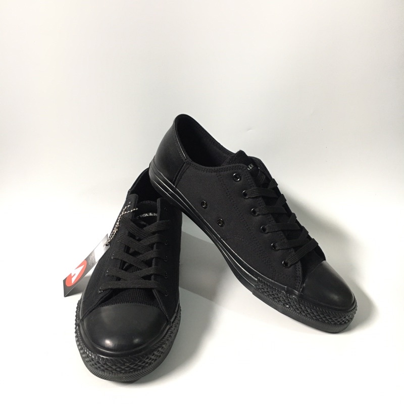 Sepatu Airwalk Jivan Full Black size 43