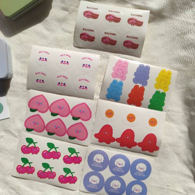 

Smile sticker 6pcs
