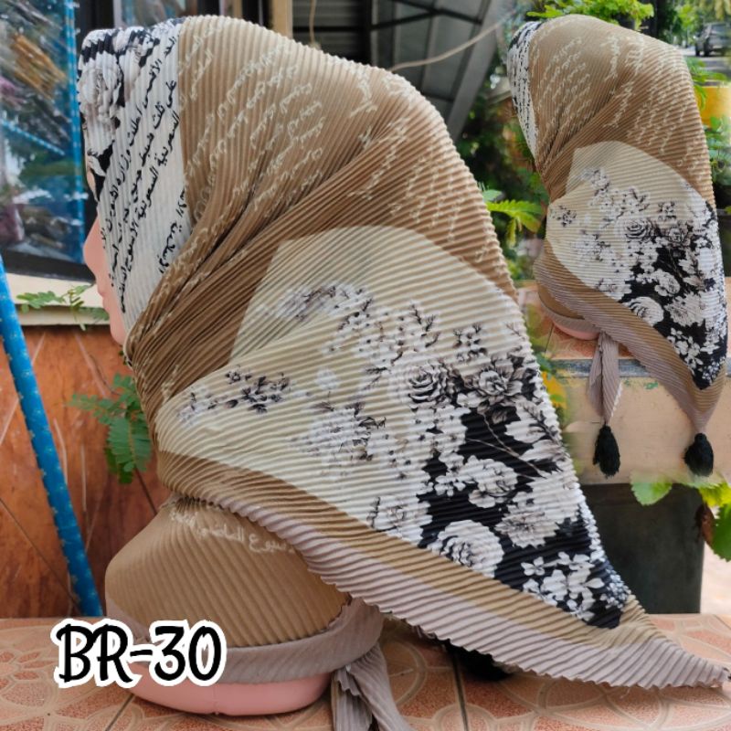 SEGIEMPAT PLISKET MOTIF JAMBUL BRANDED / JILBAB SEGIEMPAT PLISKET / SEGIEMPAT PLISKET / SEGIEMPAT VOAL / JILBAB JAMBUL-BR-30