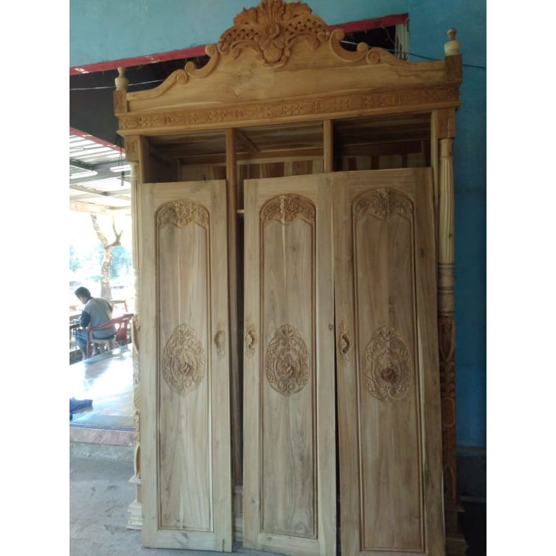 almari 3 pintu Jati