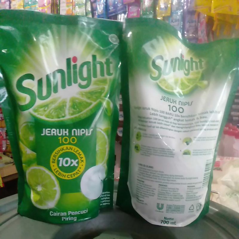 sunlight isi ulang 700 ml