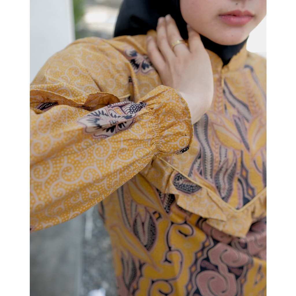 Batik Alina Larissa Blouse Baju Batik Wanita Modern S M L XL XXL Atasan Batik Modern Batik Kerja