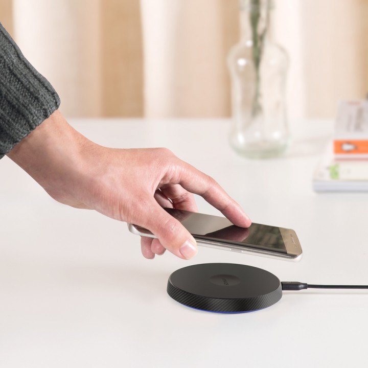 097 A2516611 PowerTouch 5W Wireless Charger
