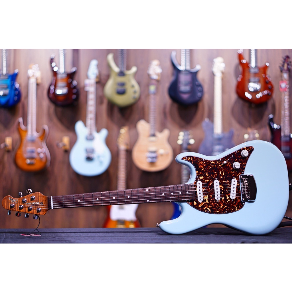 Ernie Ball Music Man Cutlass RS - Powder Blue  H00968