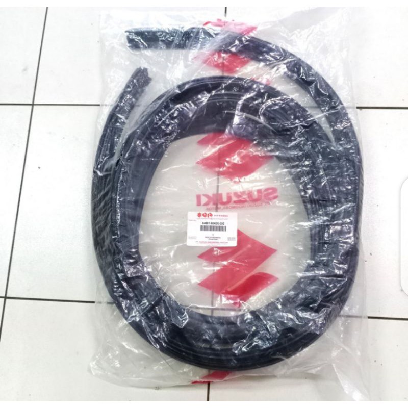 karet pintu bagasi belakang suzuki apv