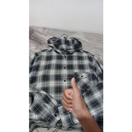 FLANNEL HOODIE VETERANO UNIQLO