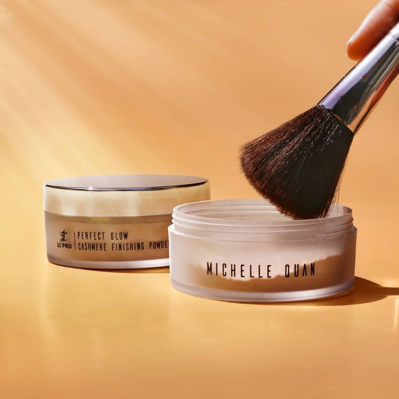LT PRO Perfect Glow Cashmere Finishing Powder