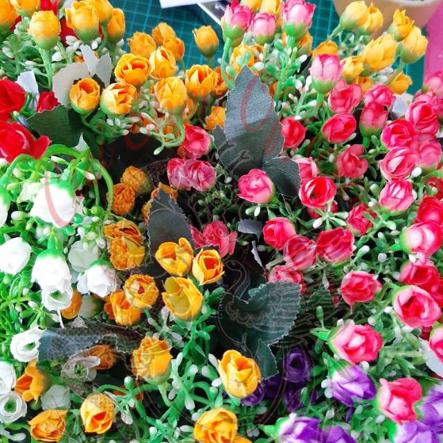 Bunga mawar artificial/bunga mawar merah/mawar plastik/mawar mini/bunga mawar artifisial/bunga mawar