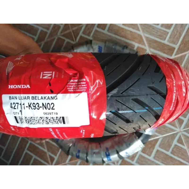 BAN TUBLES MATIC HONDA NEW SCOOPY 110/90 RING 12 ,BAN BARU 100% ORIGINAL GRATIS PENTIL