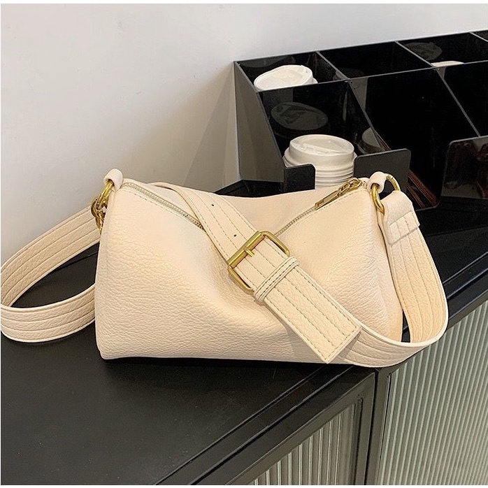 201563 Tas Selempang Wanita Import Slingbag Cewek Impor (1 KG MUAT 3) CR7764 BQ3314 LT1965 EL5649