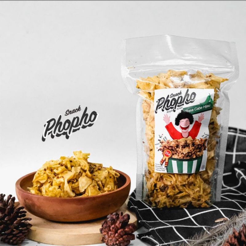 

Kripik kriwil Snack Phopho rasa cabe ijo, kemasan pouch isi 150 gr