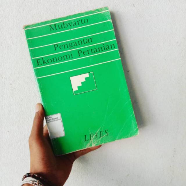 Buku Mubyarto Ekonomi Pancasila / Sistem dan Moral Ekonomi Indonesia / Islam, Etika, dan Kesehatan /