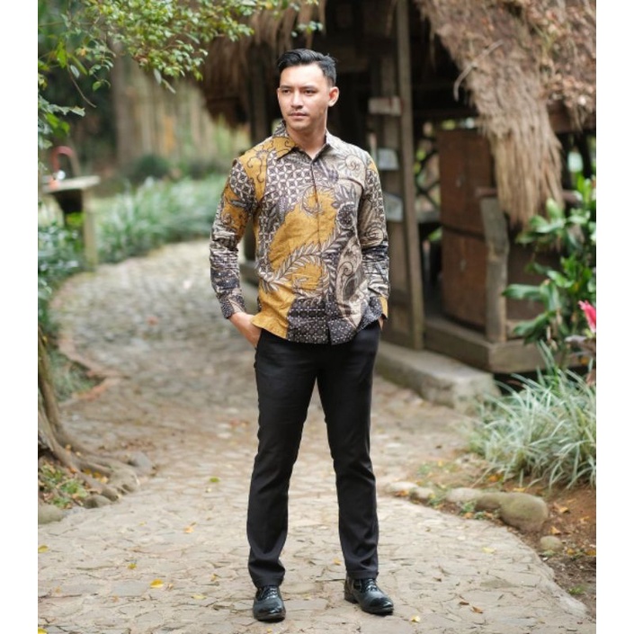 KEMEJA BATIK LENGAN PANJANG NAIRA BLACK Batik Pria Slim Fit Kemeja Batik Pria Kemeja Batik Slim Fit Pria Batik Slim Fit Baju Batik Pria