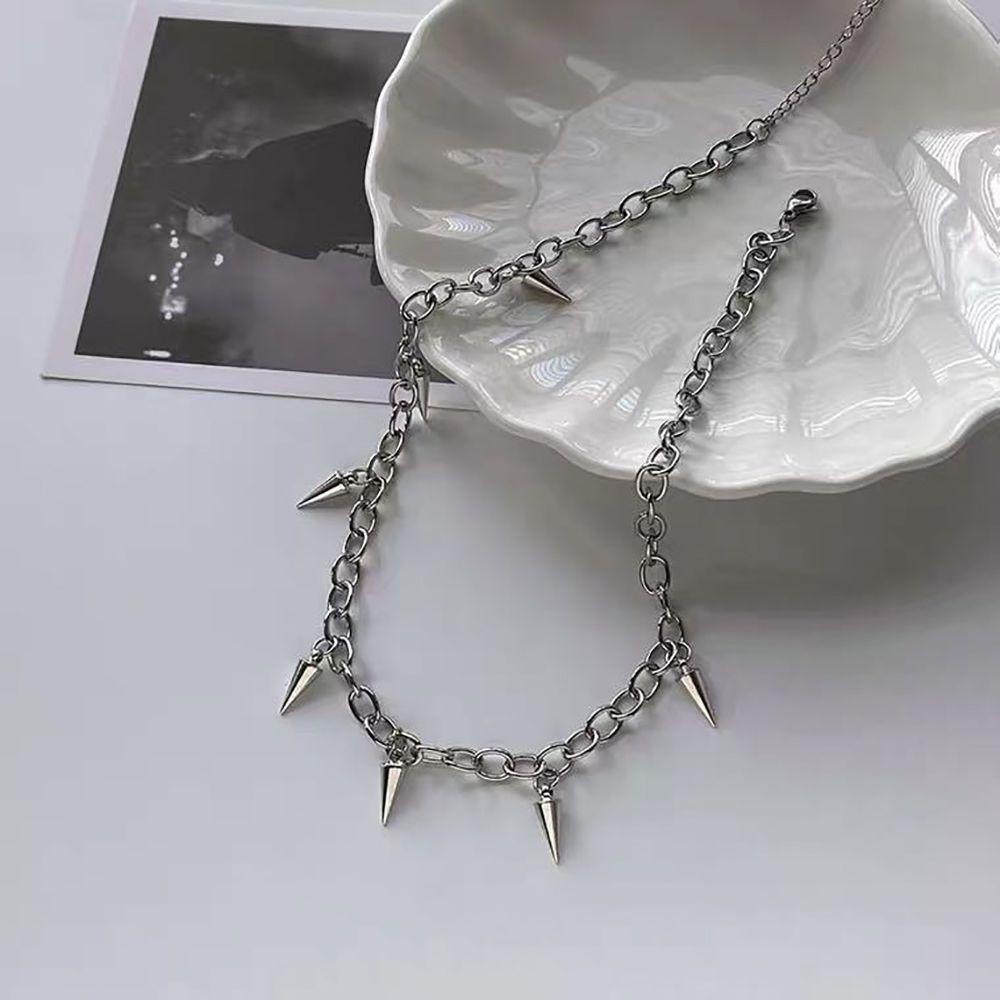 Needway Rumbai Kalung Pria Hip Hop Pesta Angin Dingin Gaya Perempuan Titanium Steel Wanita Rantai Klavikula