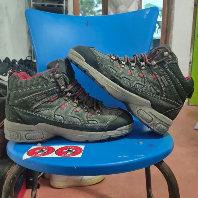 REI ORIGINAL SECOND / SEPATU HIKING / SEPATU GUNUNG / SEPATU PRIA SEPATU WANITA / SEPATU ORI