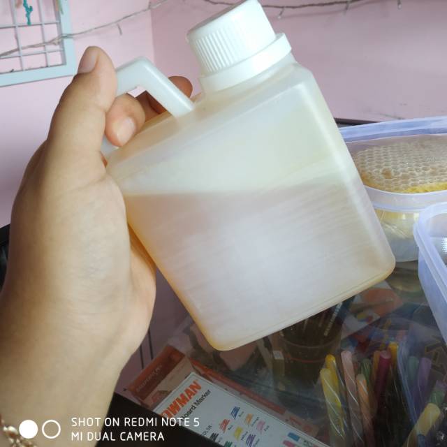 

Madu Peras ½kg