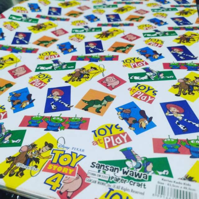

Kertas Kado Toy Story Sansan Wawa 5355
