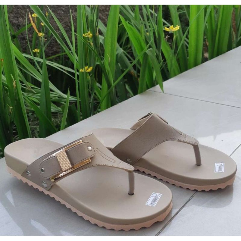 Sandal Flat Wanita Jepit Puyuh Gesper Casual