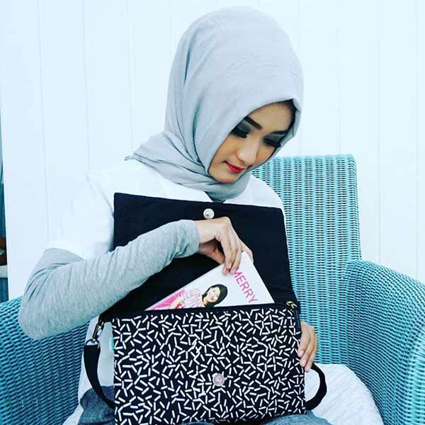 Tas Kanvas Clutch Maika etnik MAJENG untuk Wanita