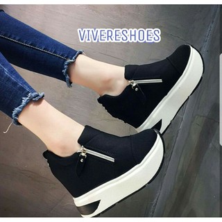 Sneakers Wedges Wanita Ready warna Hitam dan Merah