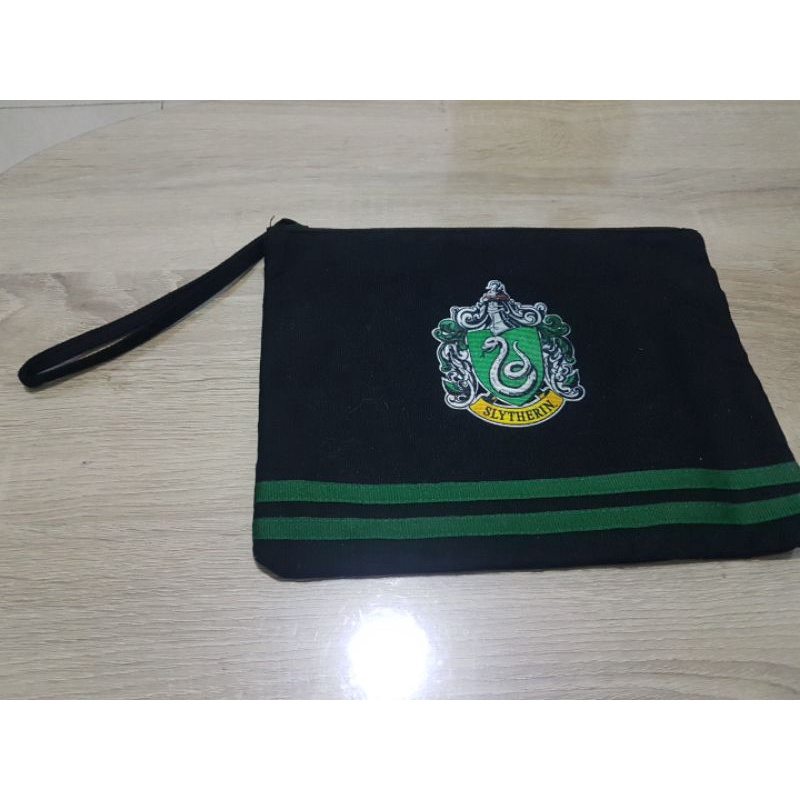 Preloved harry potter Slytherin pouch
