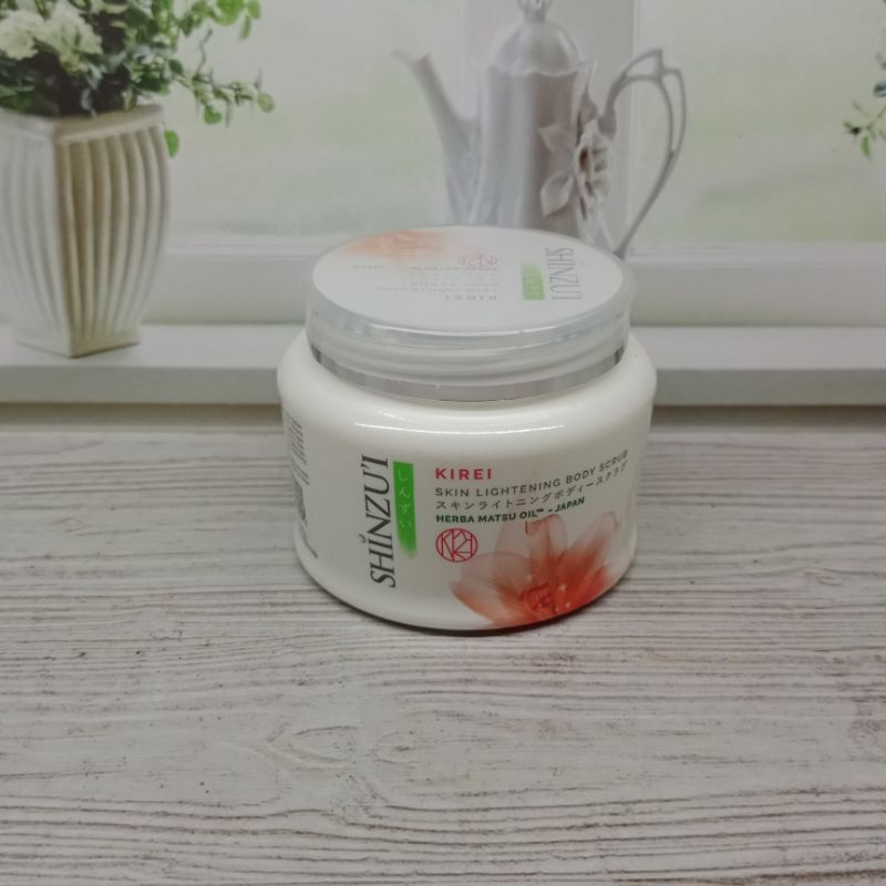 Shinzui Body Scrub 200g(Pilih Variannya)