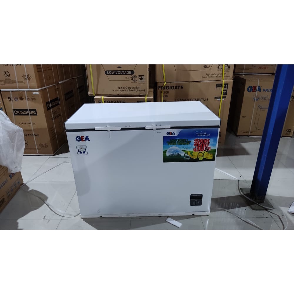 GEA AB 320 iTR CHEST FREEZER BOX 320iTR 318 L LEMARI PEMBEKU 318 LITER