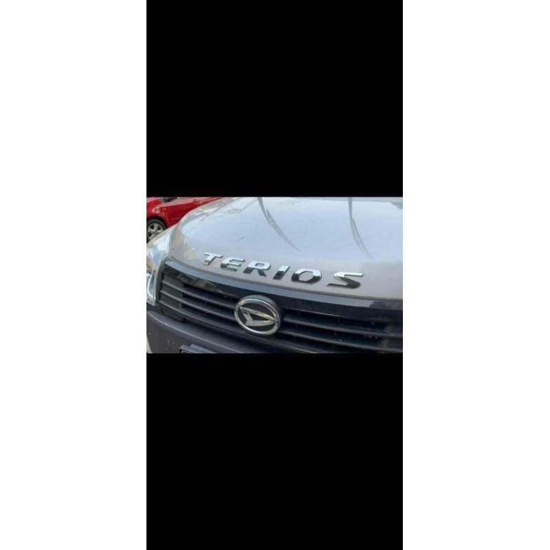 emblem Kap mesin Terios
